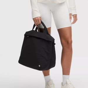 Lululemon On My Level Tote Bag 20L, Black